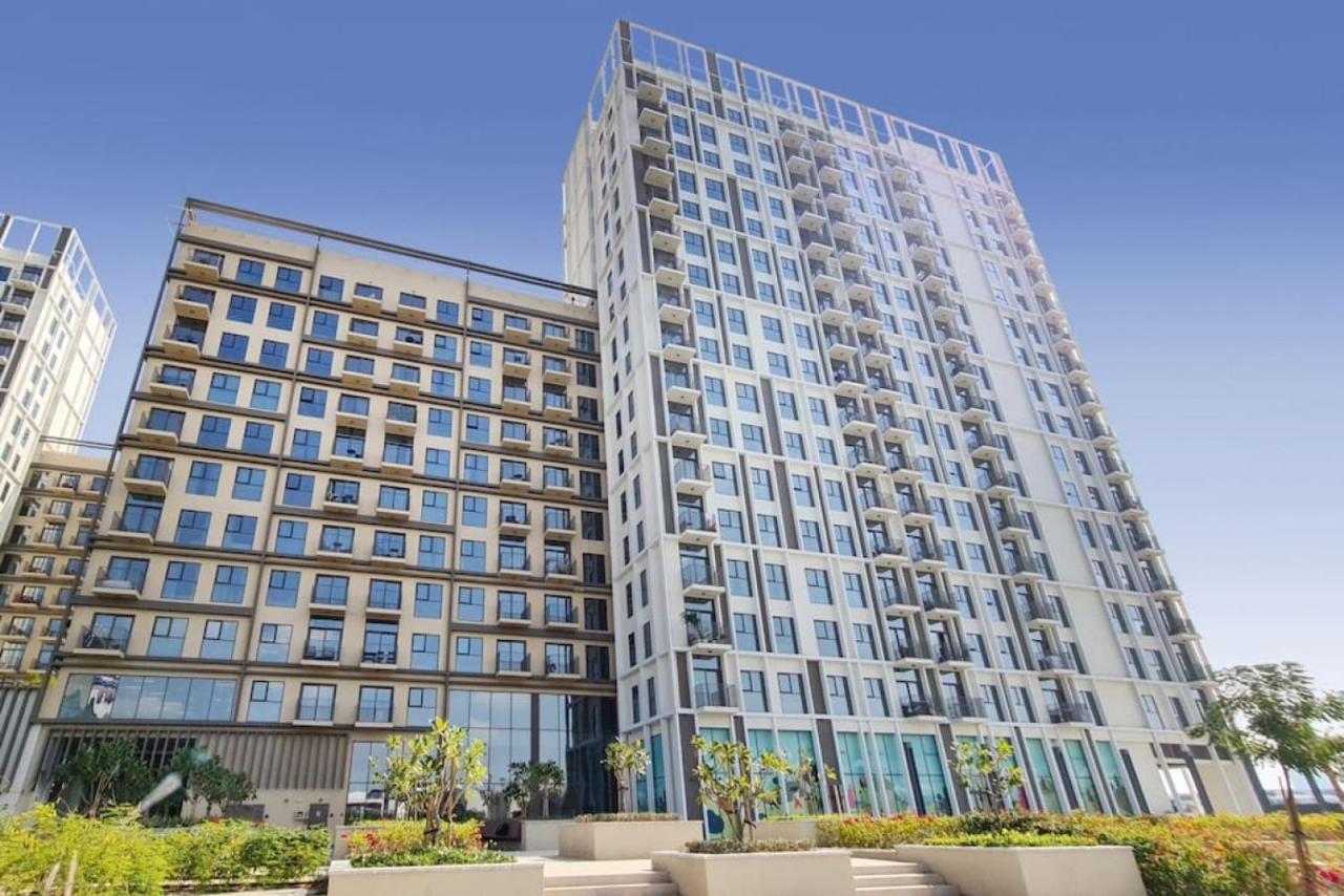 Collective Tower 1, Hills - Vacationer * Dubai